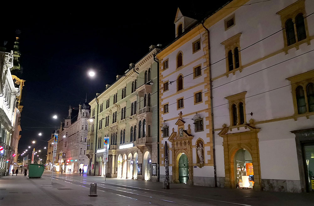 Landeszeughaus Graz bei Nacht